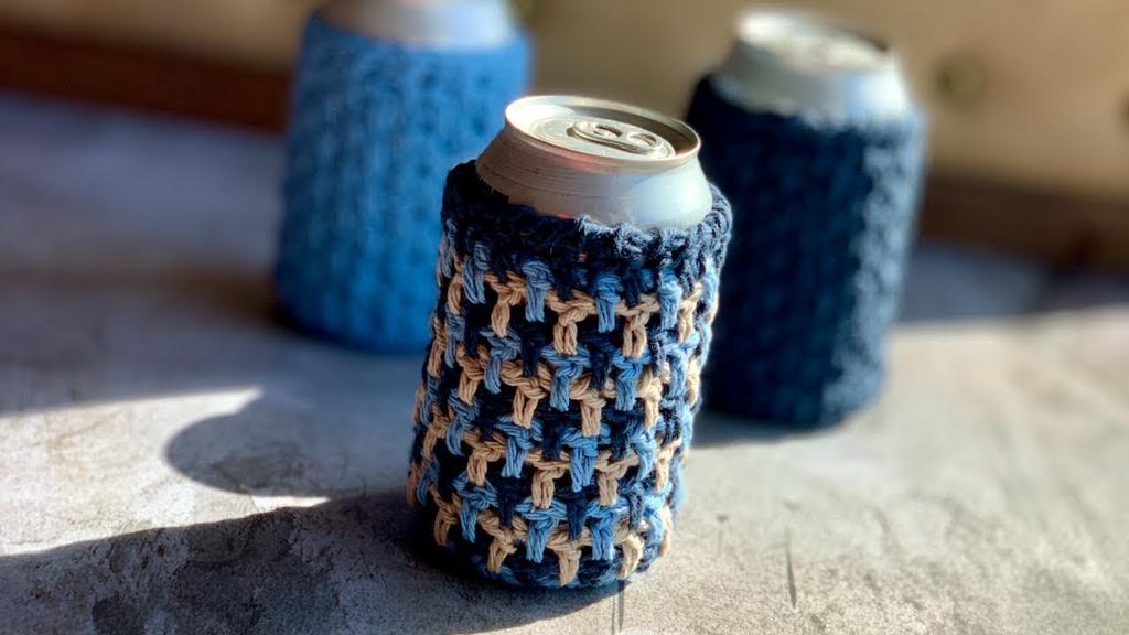 'Video thumbnail for 😎 🍻 Beautiful textured can cozy free pattern and tutorial'