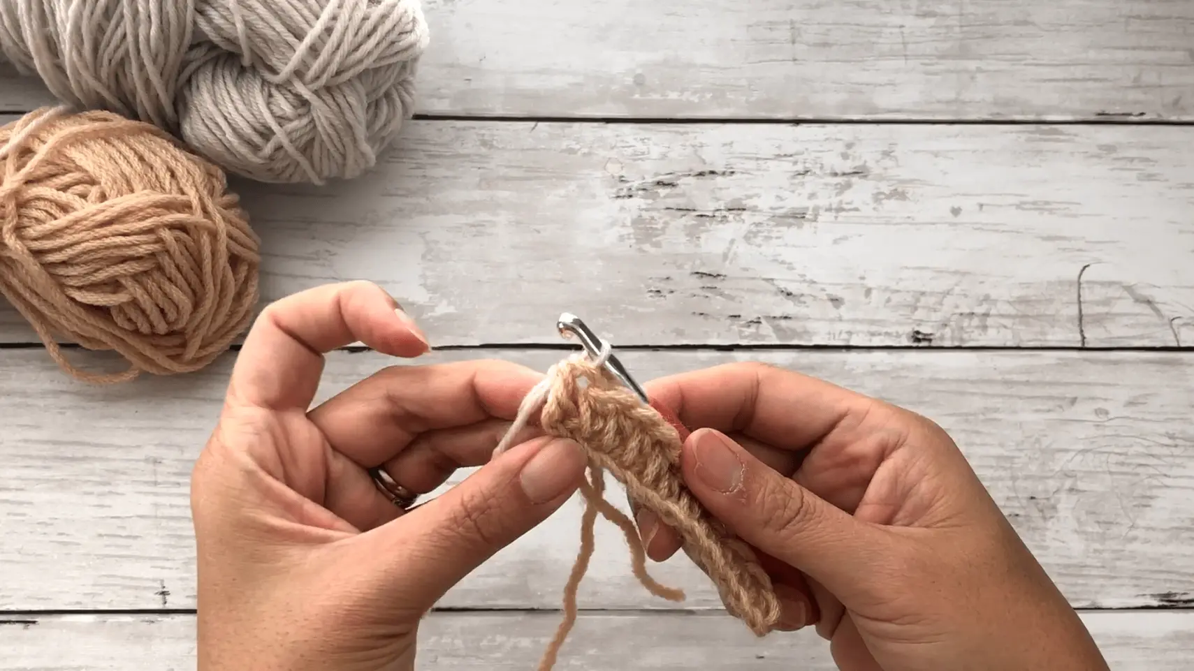 how to change yarn colors