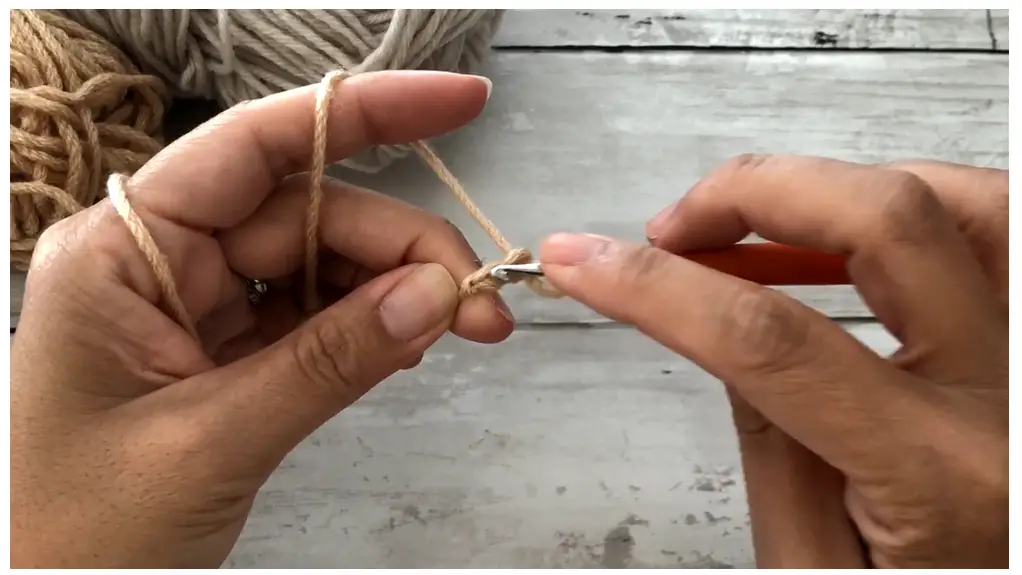 how to crochet the magic ring