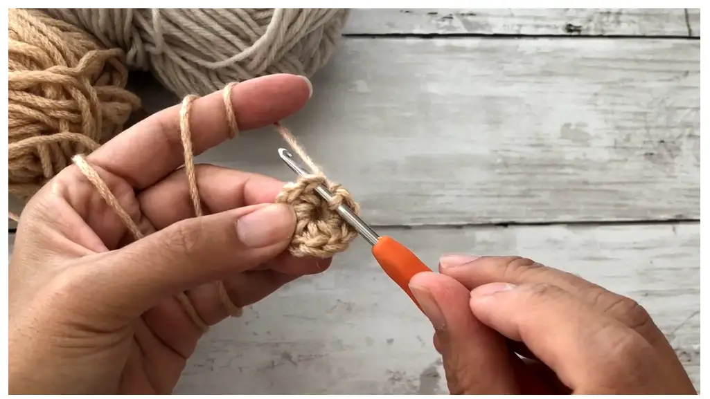 how to crochet the magic ring