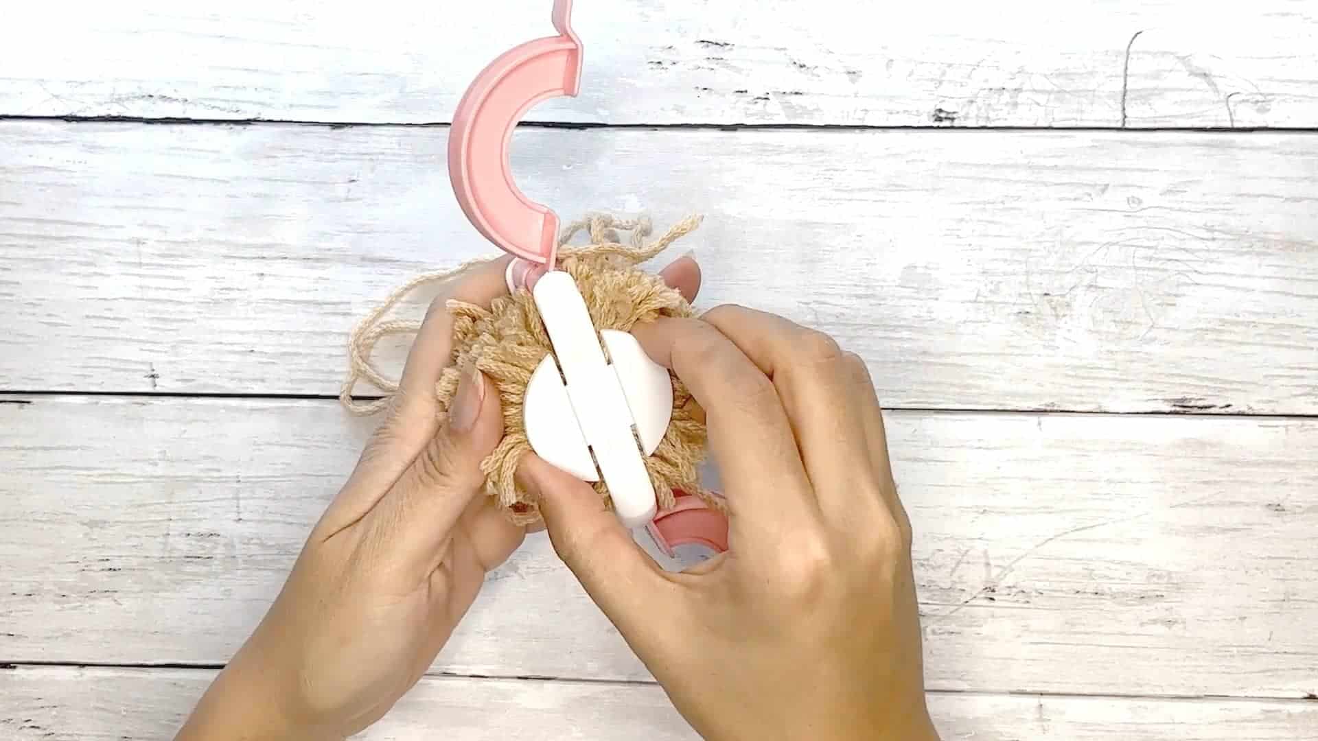 pompom maker