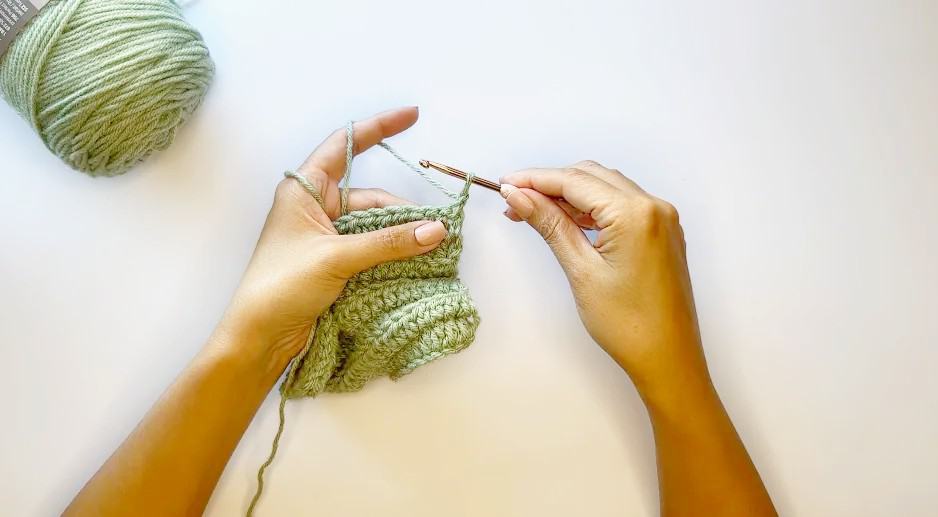 How to crochet straight edges Chain 1 turn