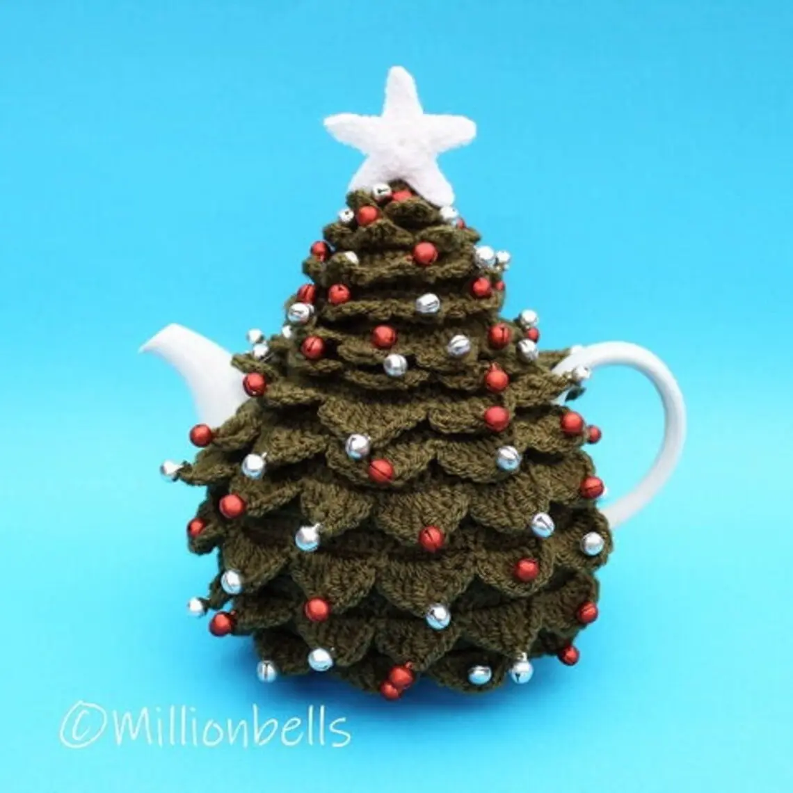 christmas tree tea pot cosy