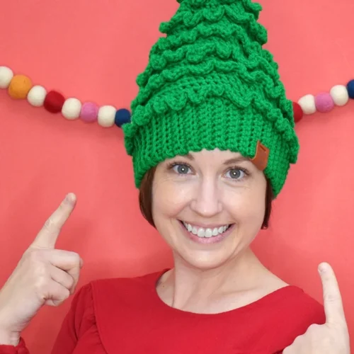 christmas-tree-hat-crochet-pattern-ruffle-dreamalittlebigger