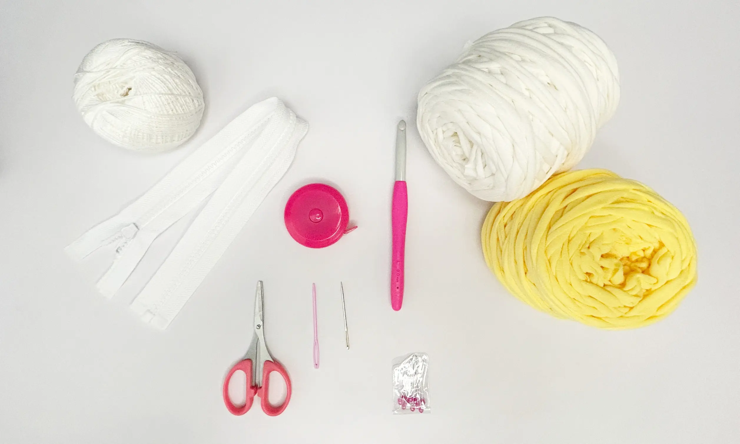 Lemony Crochet Shoulder Bag tools and materials