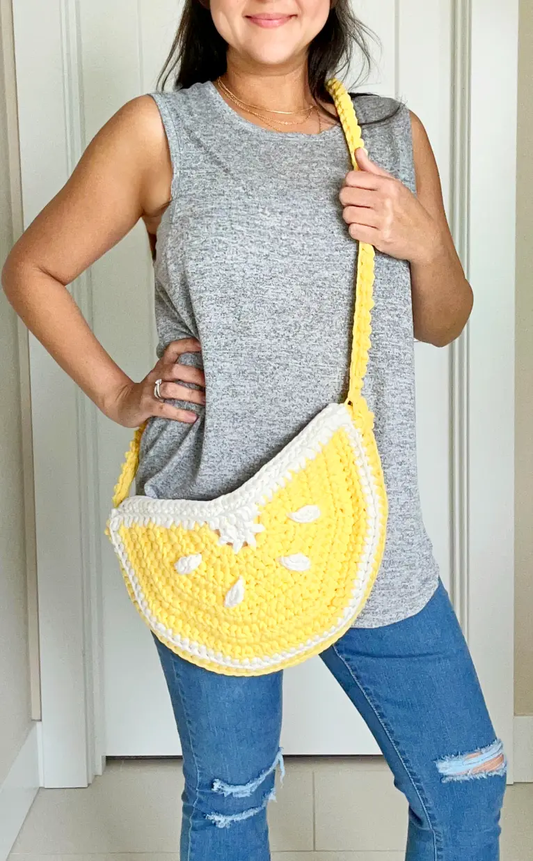 Lemony Crochet Shoulder Bag