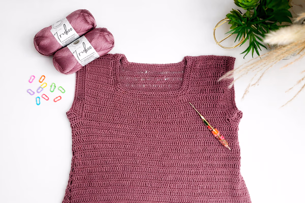 crochet tunic tshirt flat lay_2